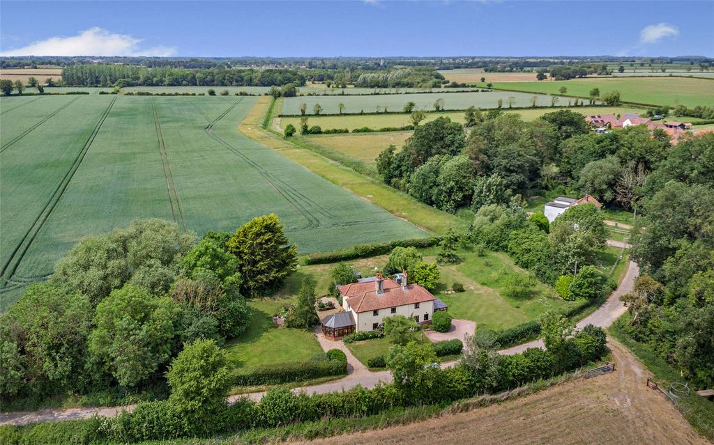 Property photo 1 of 17 Aerial