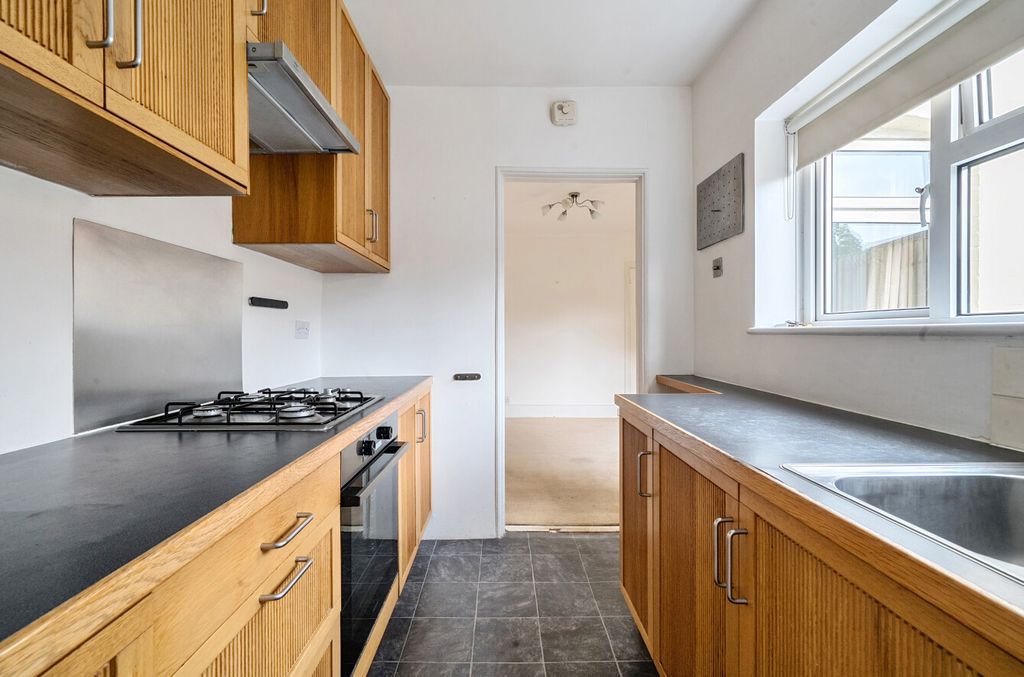Property photo 2 of 22 1304472-22-684290...