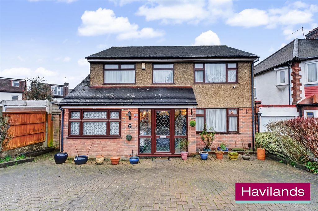 Property photo 1 of 20 Brycedale Crescent N14 7Ex-9.Jpg