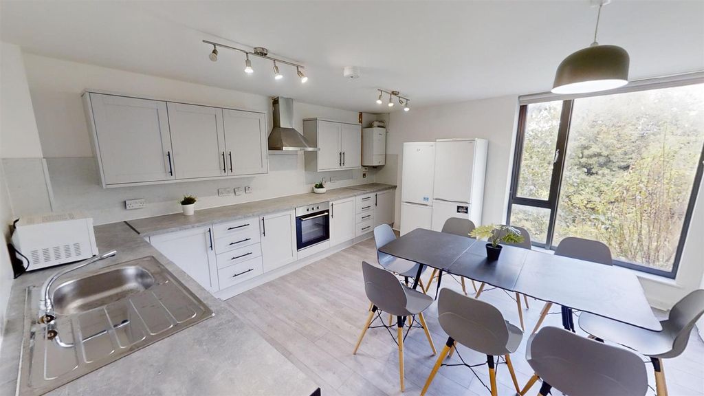 Property photo 2 of 20 Flat-1-Widcombe-Wharf-Bath-09162024_162622.Jpg