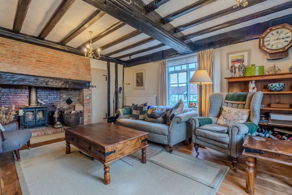 Property photo 3 of 34