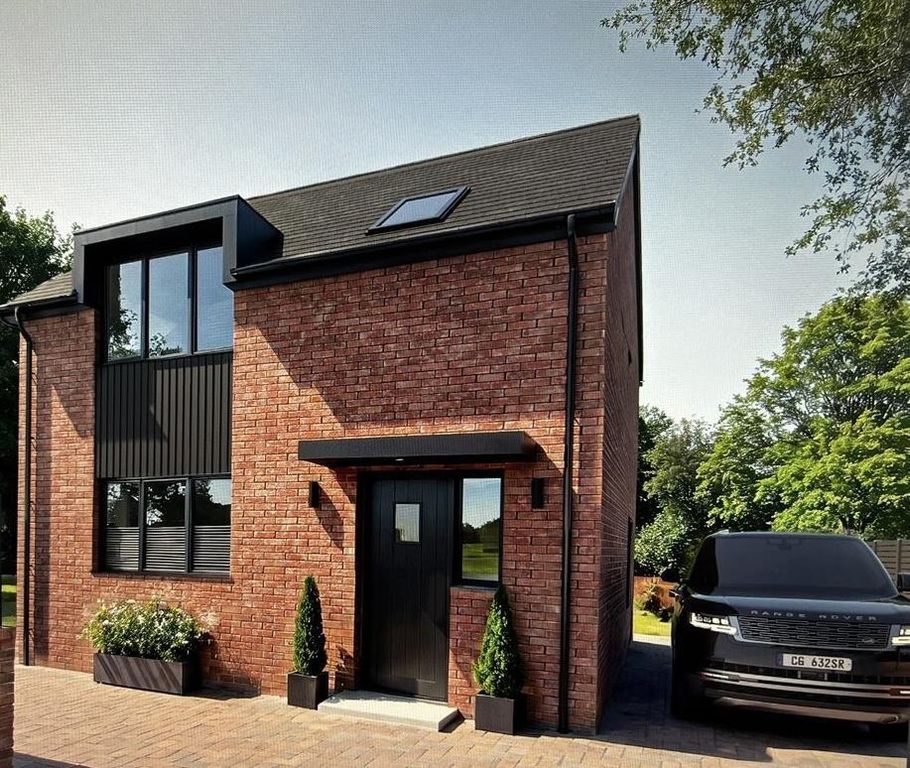 Property photo 3 of 5