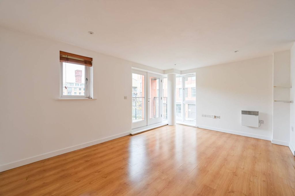 Property photo 2 of 15