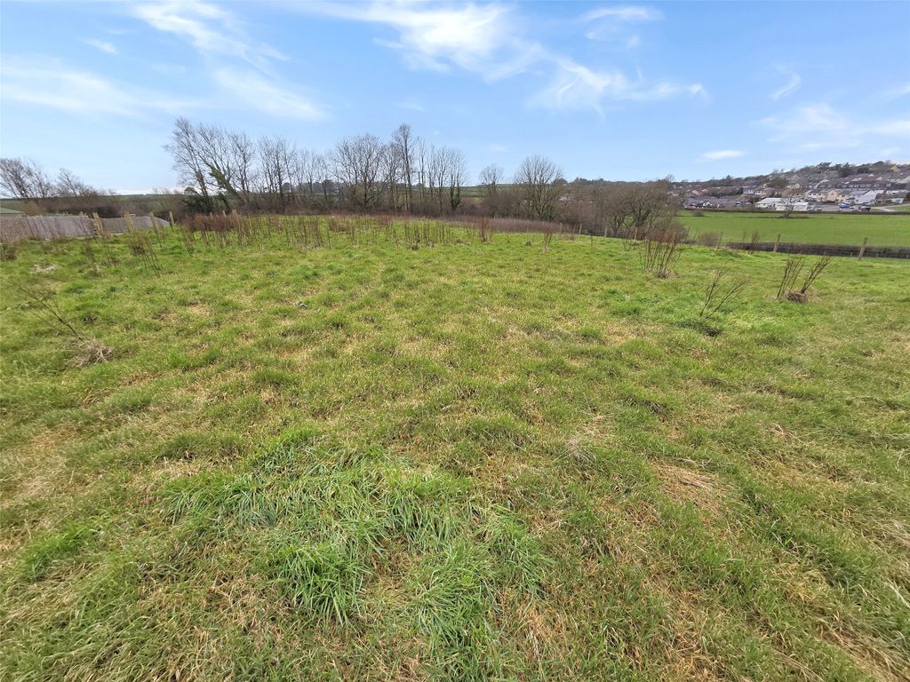 Property photo 3 of 4 Picture No. 03