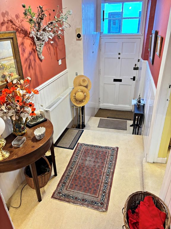 Property photo 2 of 38