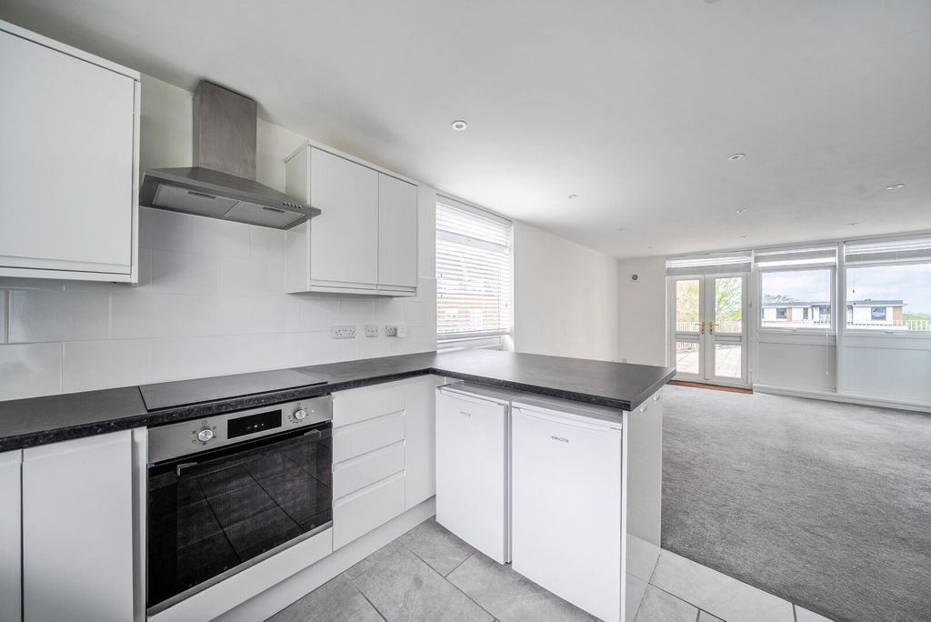 Property photo 3 of 14 1447142-5-69E0E3d...