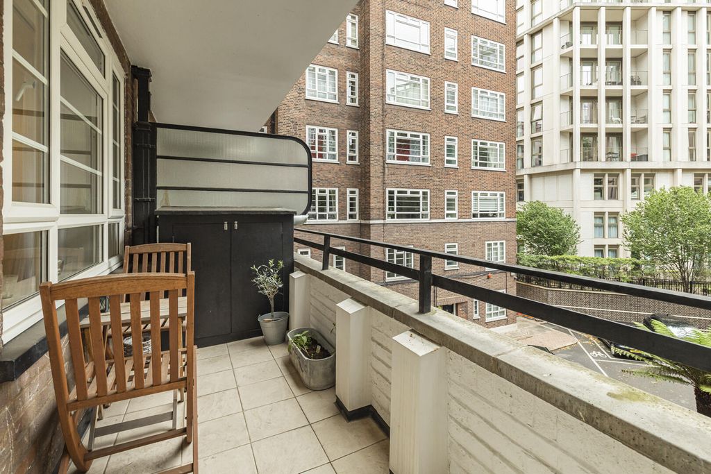 Property photo 2 of 23 Balcony