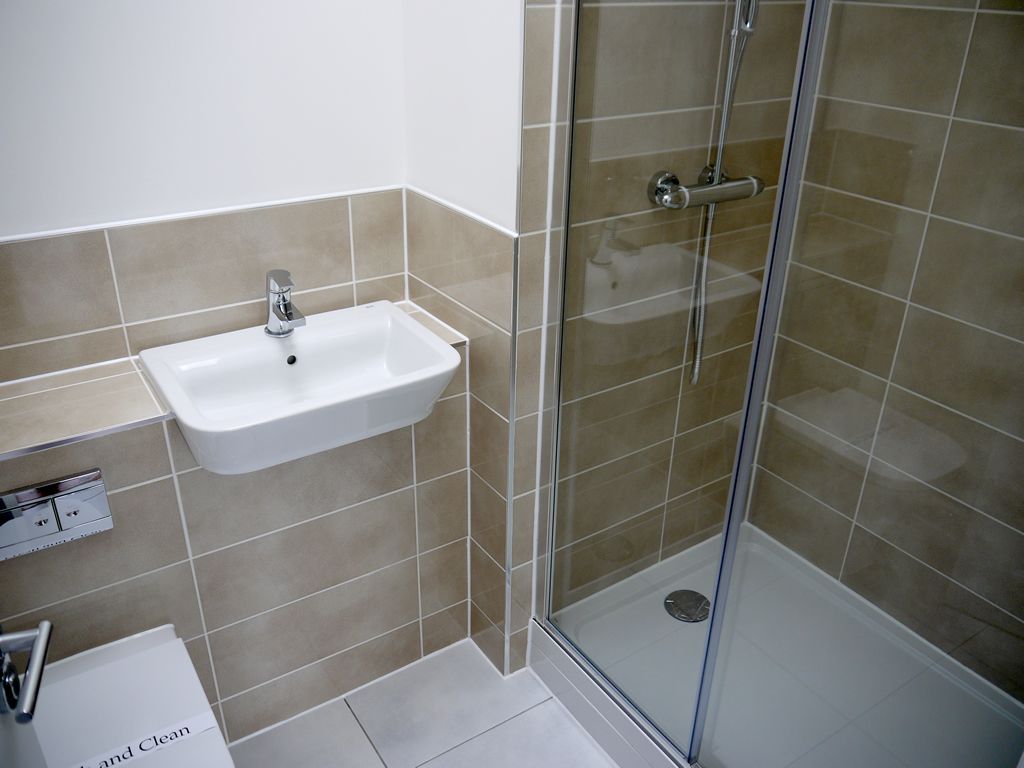 Property photo 3 of 27