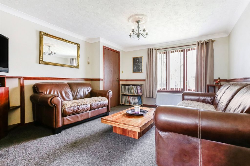 Property photo 3 of 15 Picture No. 04