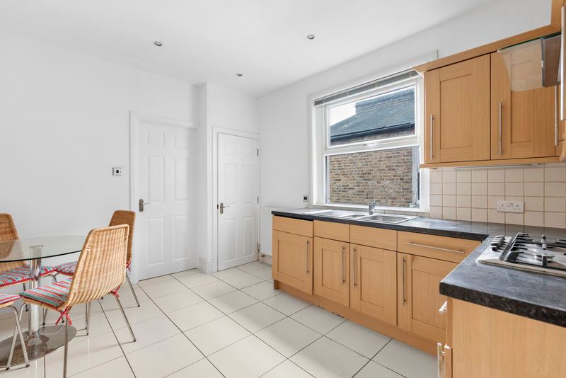 Property photo 2 of 16 Photo 9