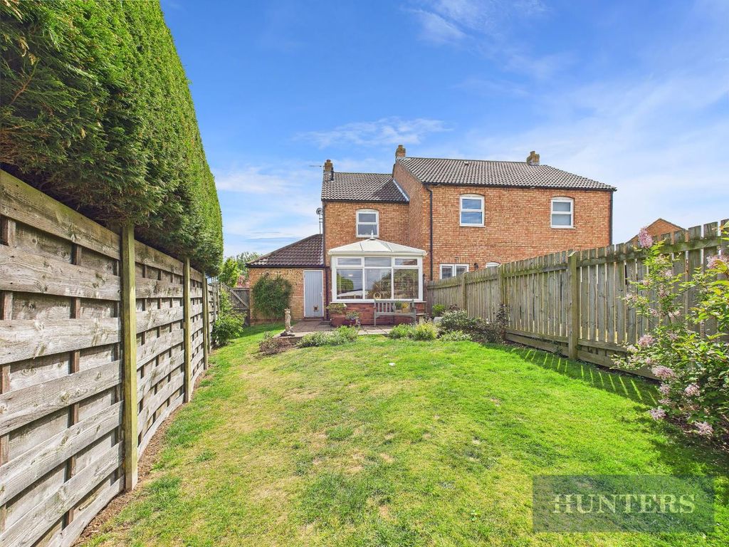 Property photo 1 of 17 Cam05316G0-Pr0097-Still018.Jpg