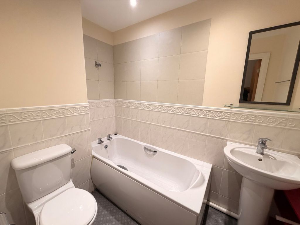 Property photo 3 of 11 Picture No. 21