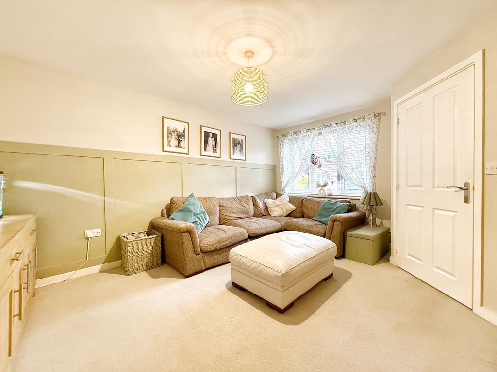 Property photo 3 of 22 Img_8924