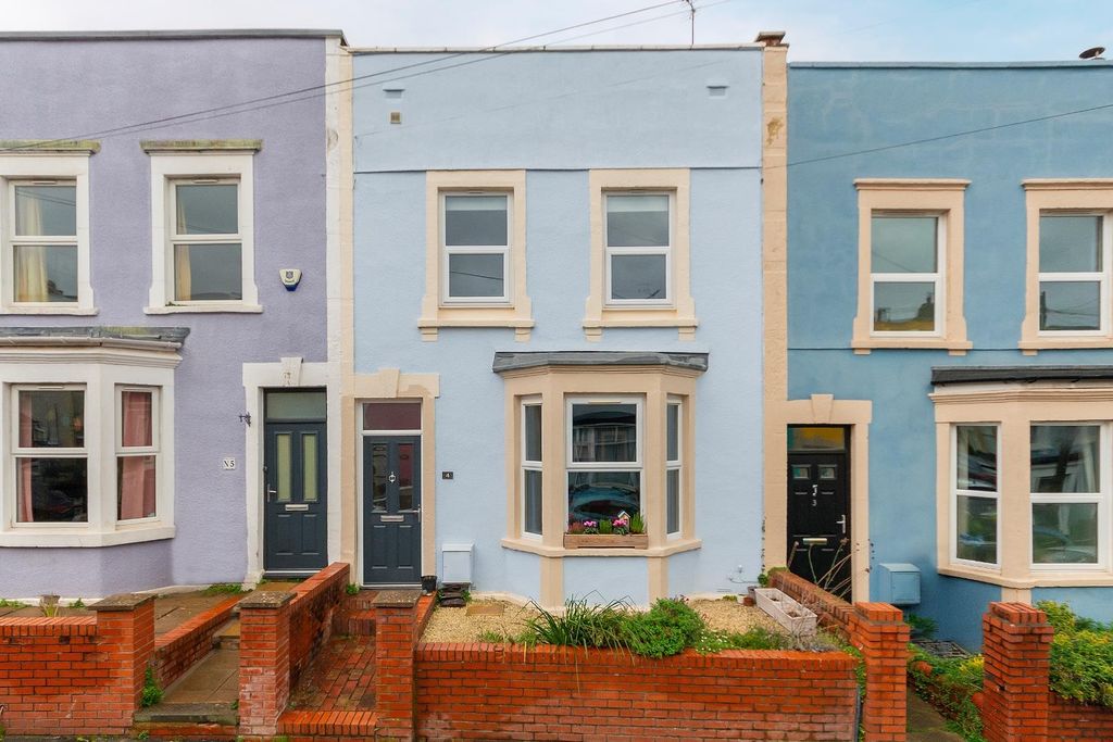 Property photo 2 of 30 0H4Strd - External C.Jpg