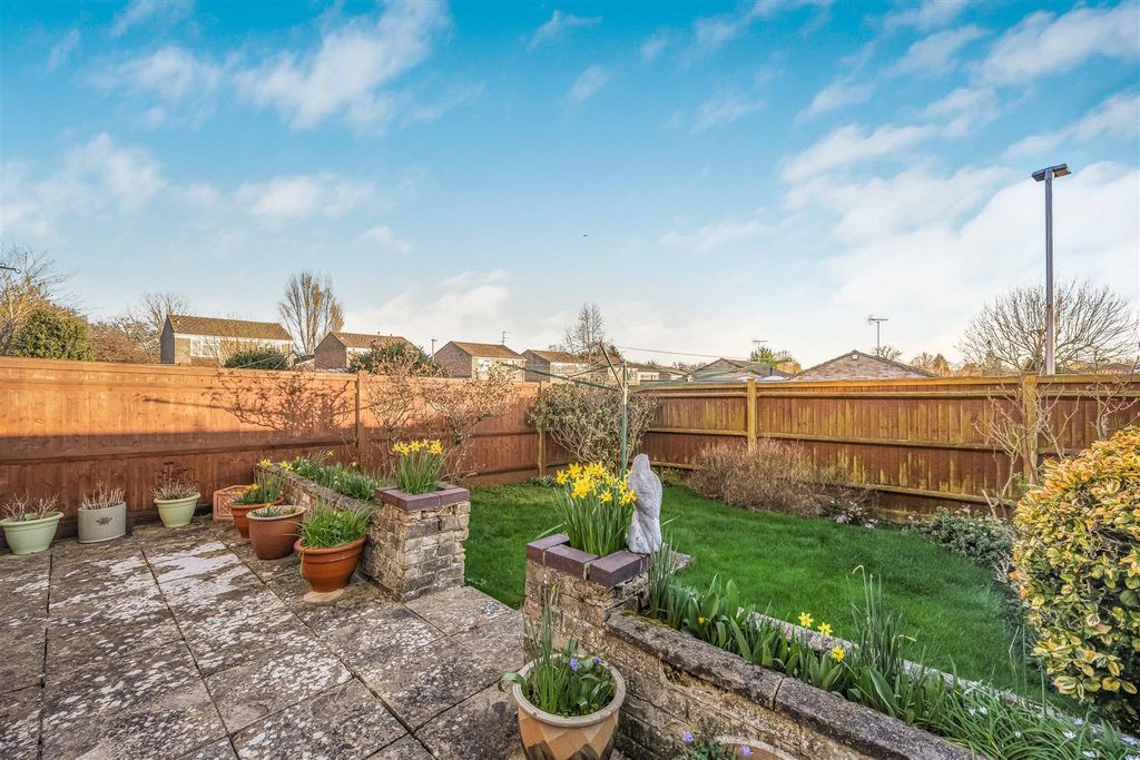 Property photo 3 of 9 5_74509.Jpg