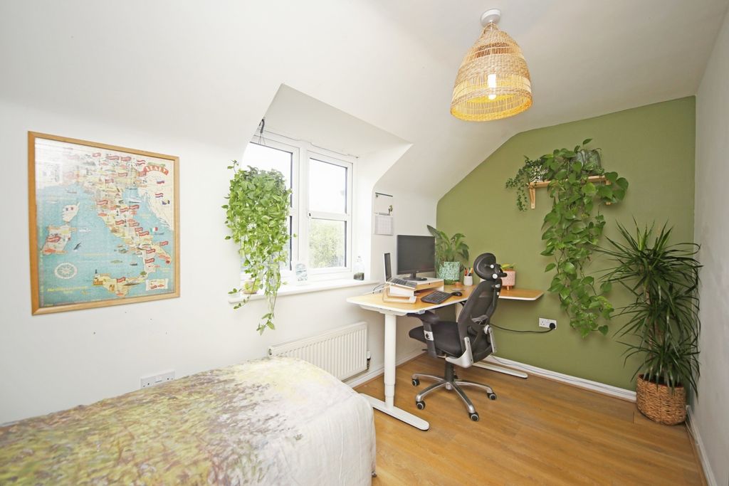 Property photo 1 of 17 Photo