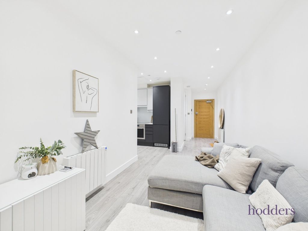 Property photo 1 of 11 Picture No. 19