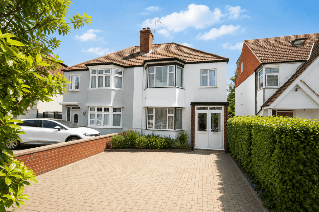 Property photo 1 of 9 Oldborough Road, Wembley, Middlesex Ha0