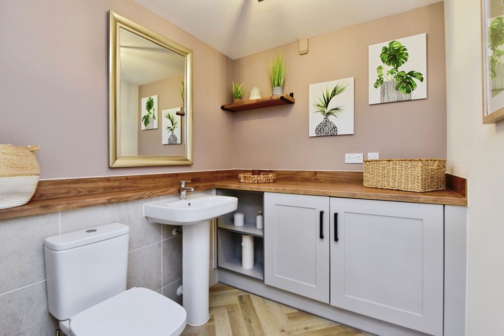 Property photo 3 of 20 Pbox-Img.Jpg