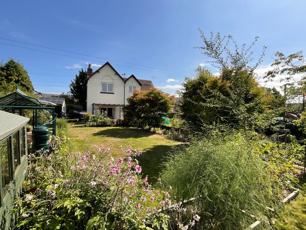 Property photo 1 of 36