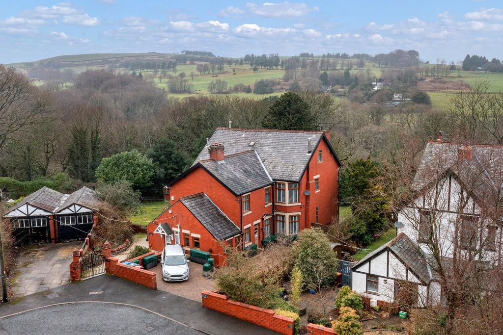 Property photo 1 of 45 47 Earnsdale Avenue Drone-13.Jpg