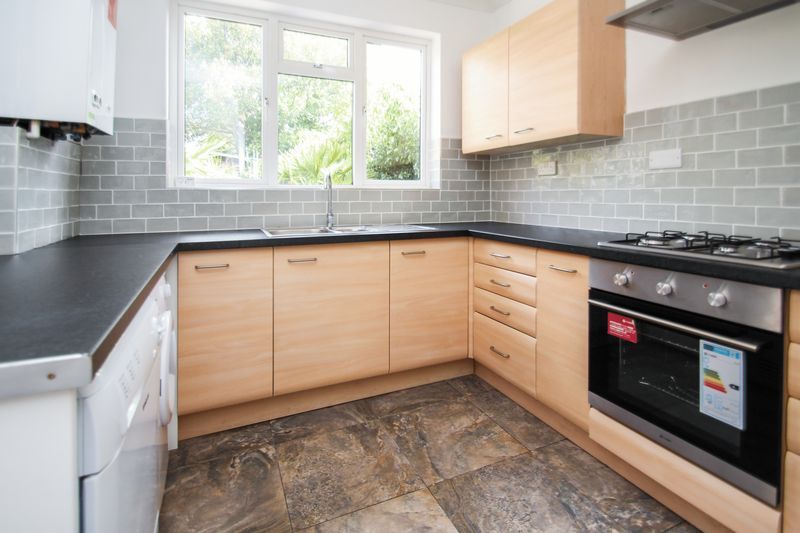 Property photo 3 of 11 Photo 18