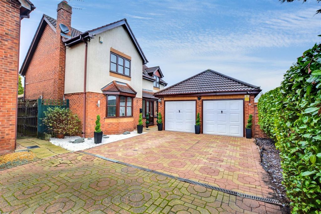 Property photo 1 of 30