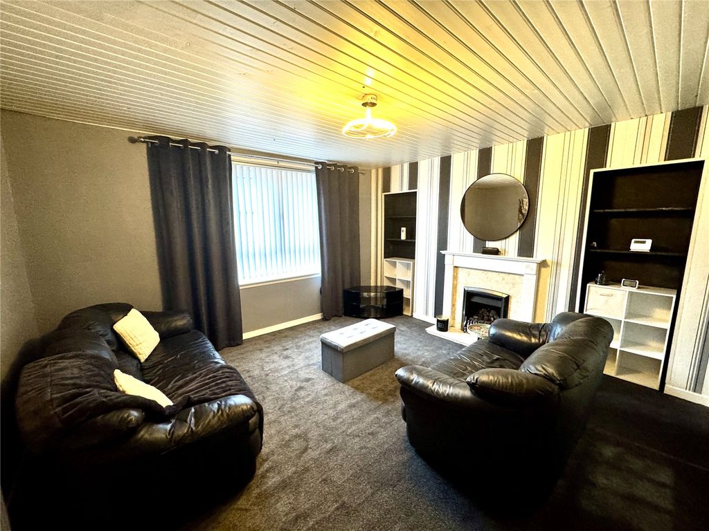 Property photo 2 of 10 Photo 2