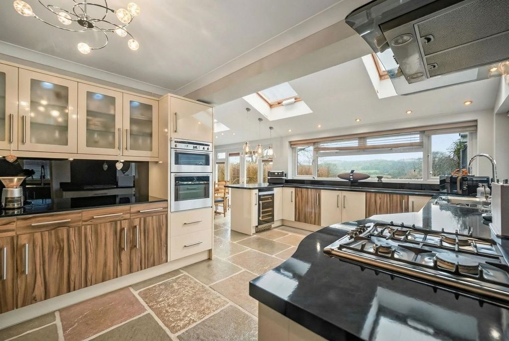 Property photo 1 of 24 Kitchen