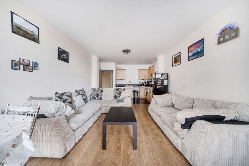 Property photo 3 of 11 Picture No. 09