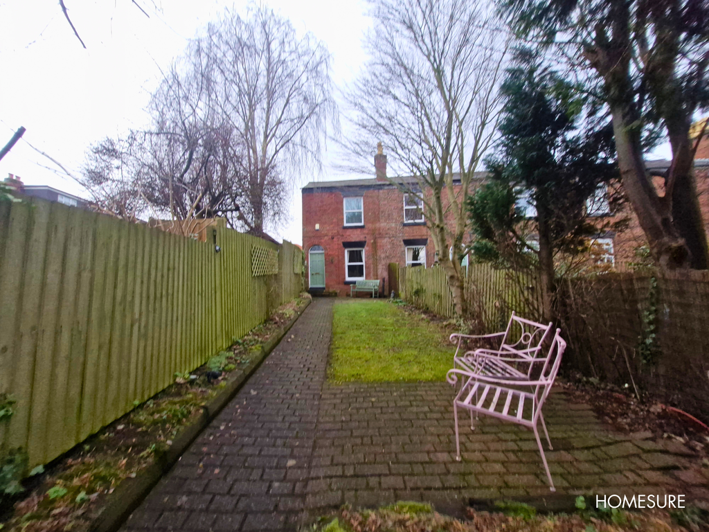 Property photo 2 of 19 Front Garden