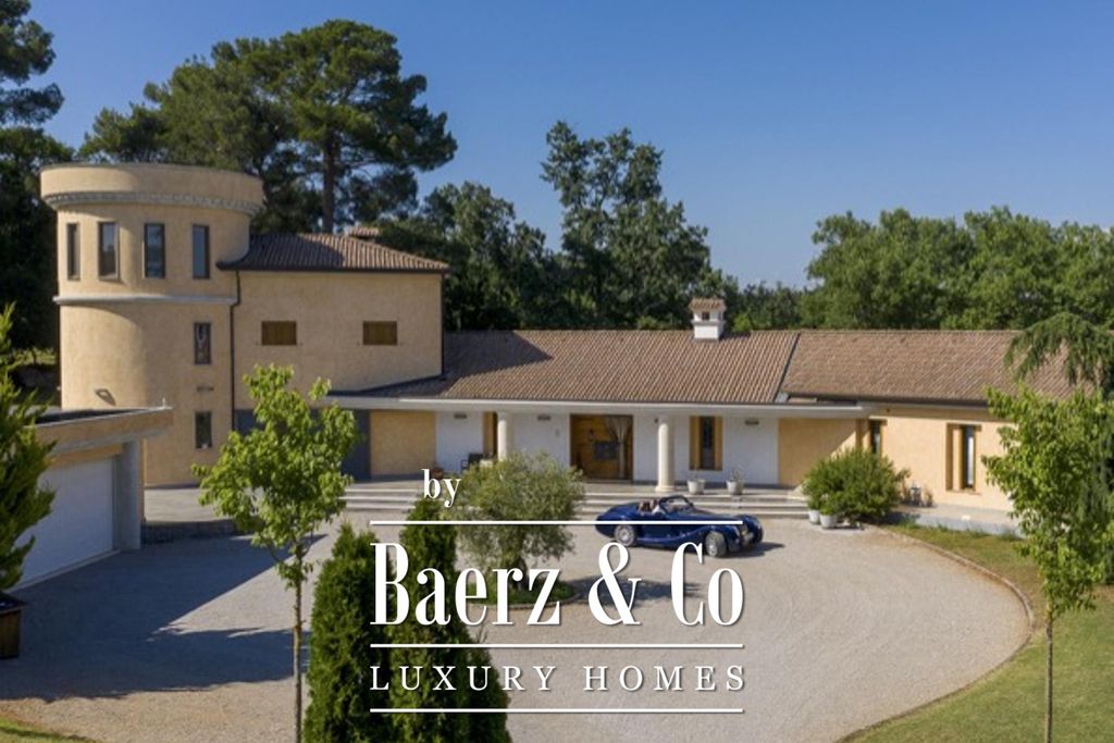 Property photo 1 of 31