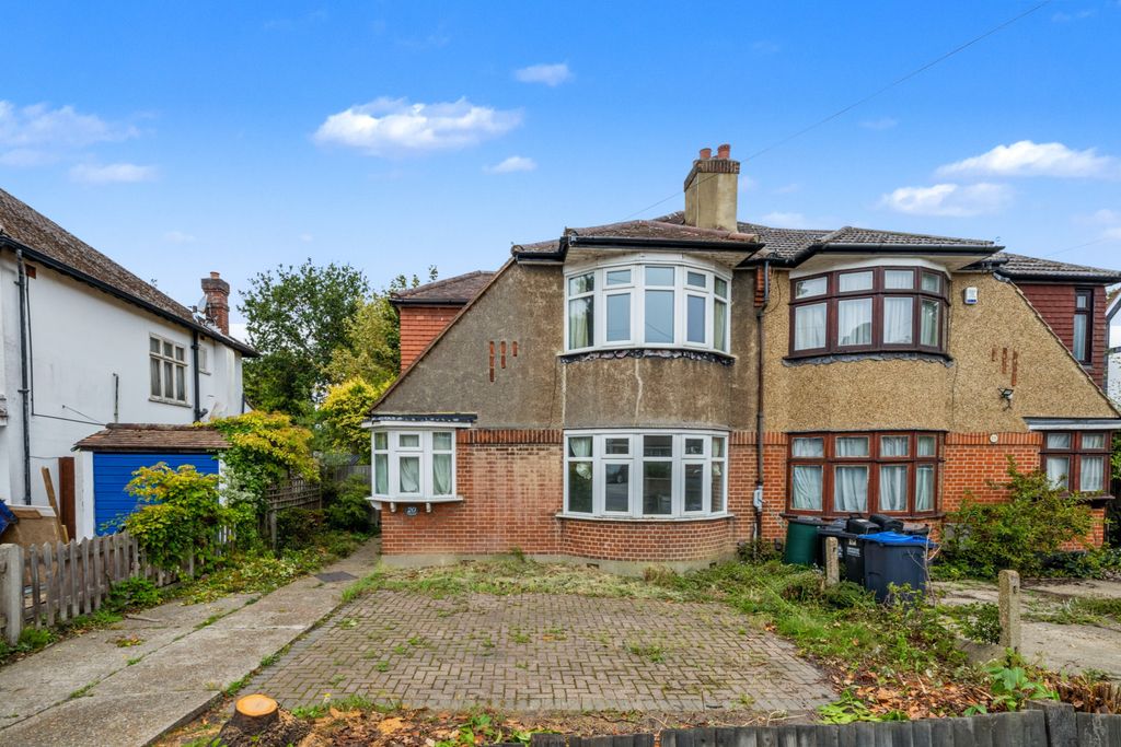 Property photo 1 of 23 20 Bridle Road, Croydon, Cr0 8Ha
