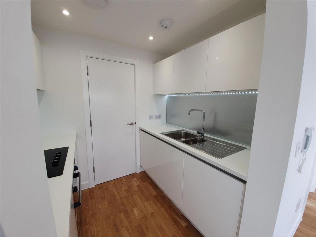 Property photo 2 of 17 Open Plan Kitchen