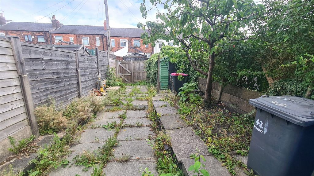 Property photo 2 of 3 Garden