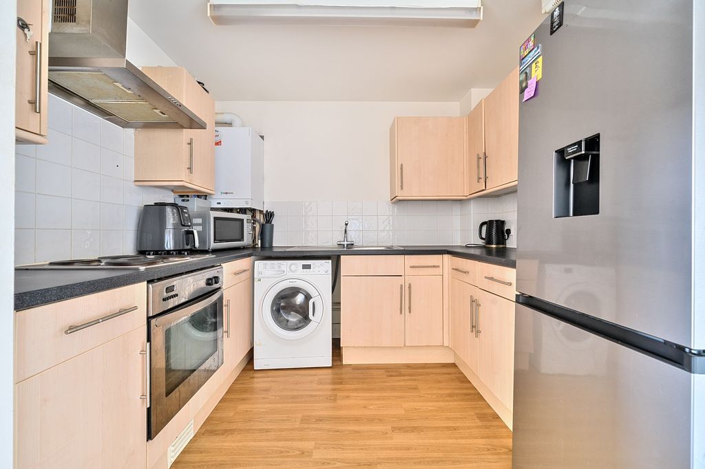 Property photo 3 of 13 Kitchen