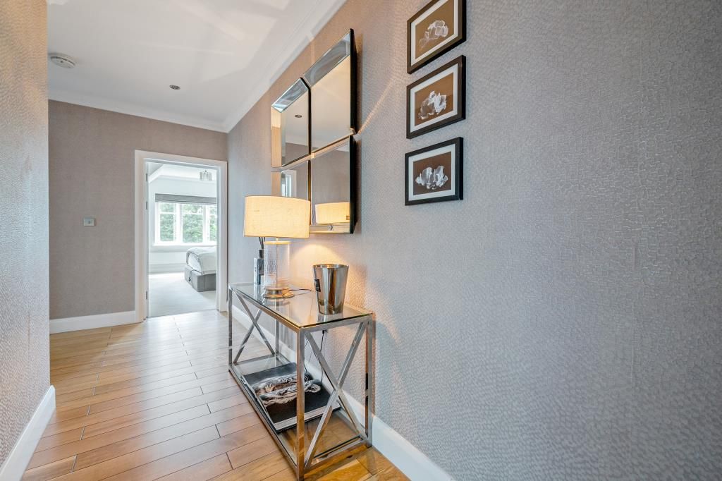 Property photo 3 of 23 Internal View