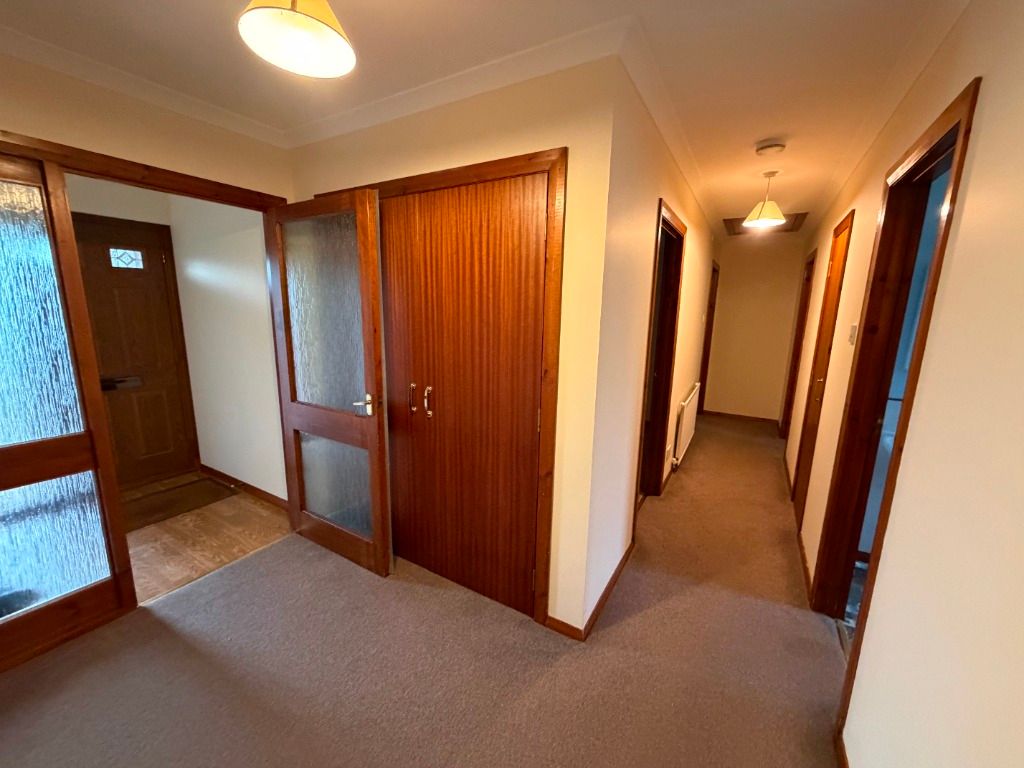 Property photo 3 of 17 Photo 3
