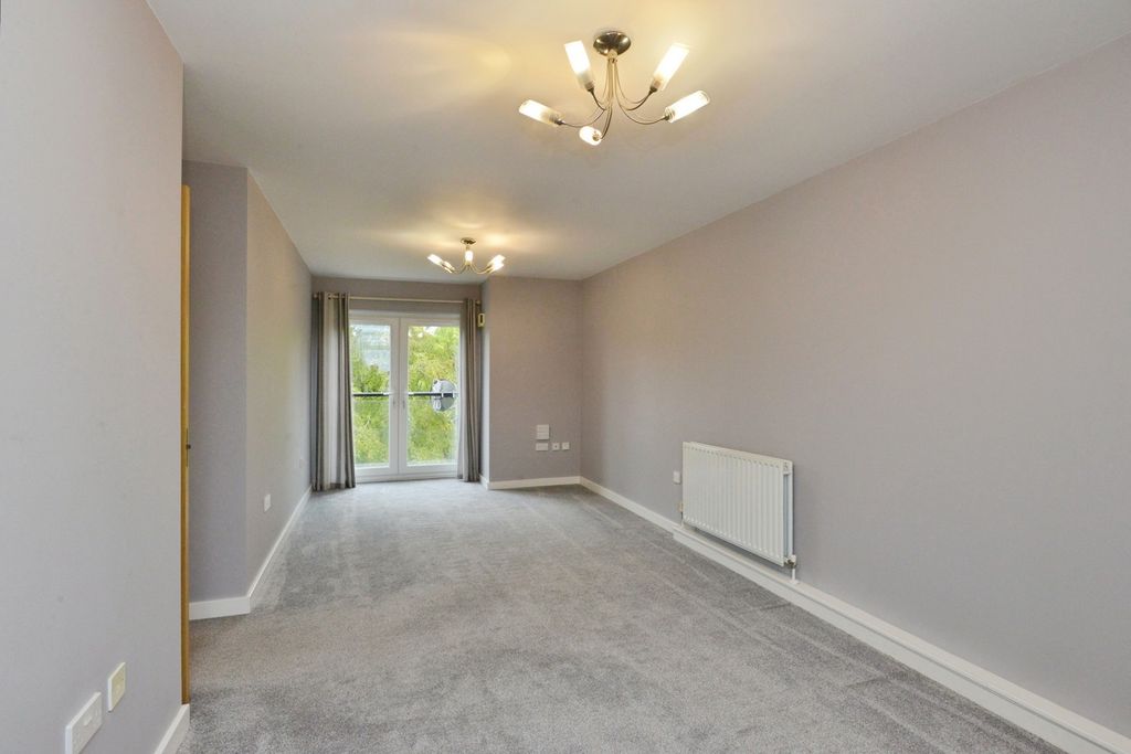 Property photo 2 of 15 Pbox-Img.Jpg