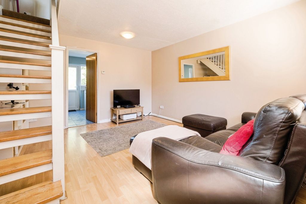 Property photo 2 of 16 Pbox-Img.Jpg
