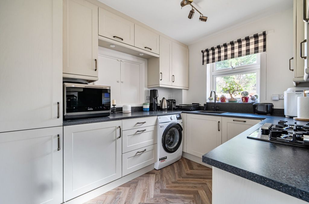 Property photo 2 of 16 Kitchen