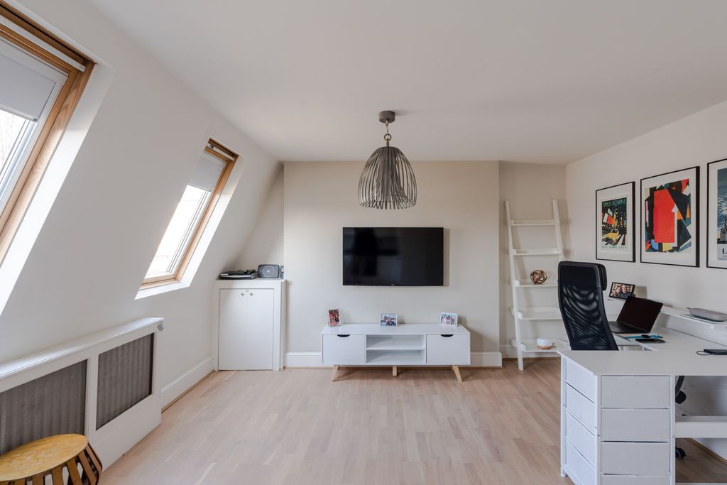 Property photo 3 of 11 Reception Room