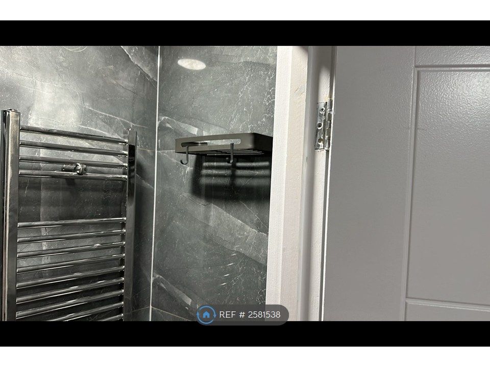 Property photo 2 of 3