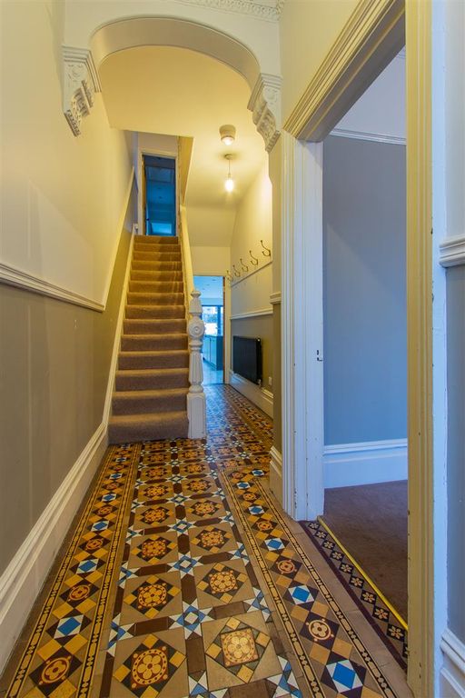 Property photo 2 of 16 Plasturton Avenue 30-1.Jpg