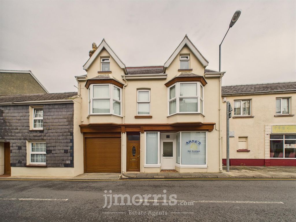 Property photo 1 of 20 Cam02122G0-Pr0349-Still045.Jpg