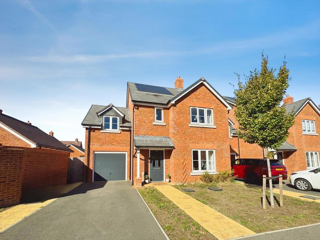 Property photo 1 of 19 Pbox-Img.Jpg