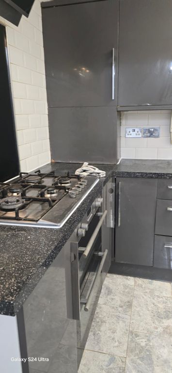 Property photo 2 of 8 Gallery