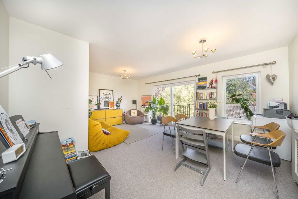 Property photo 2 of 7