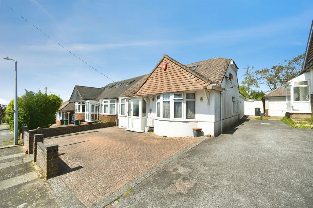 Property photo 1 of 25