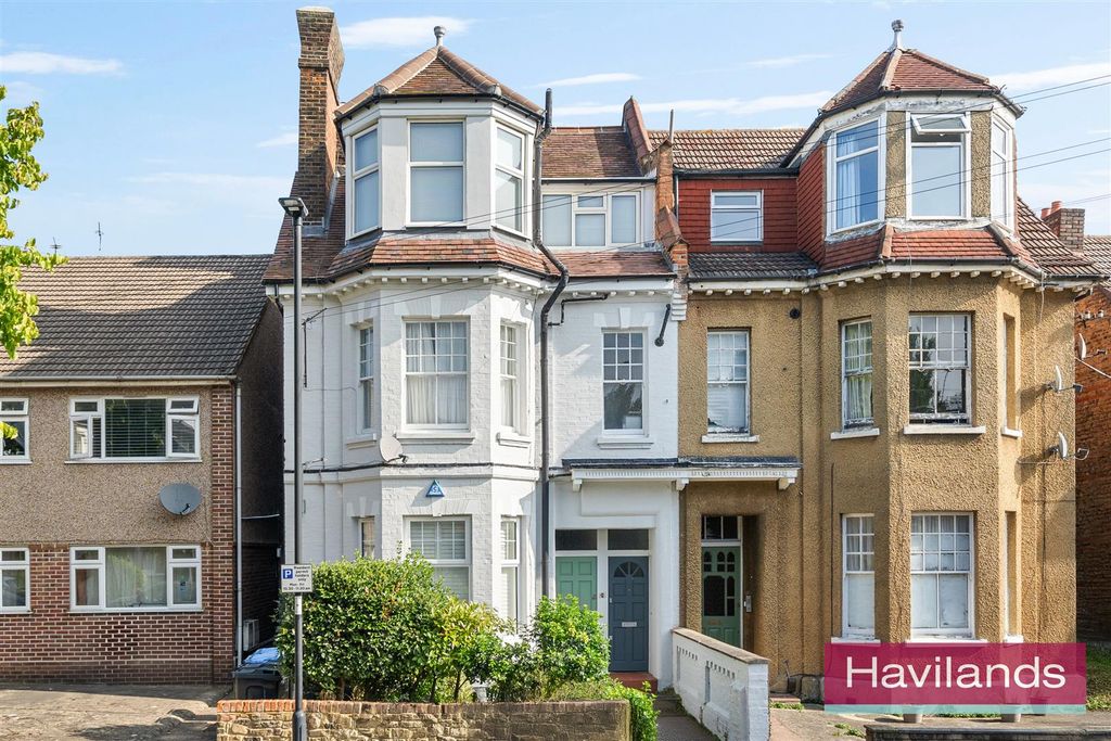Property photo 1 of 11 Orpington Road-12.Jpg